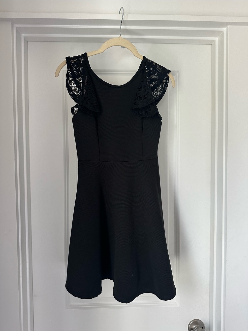 Girls' Black Lace Flutter Sleeve Dress